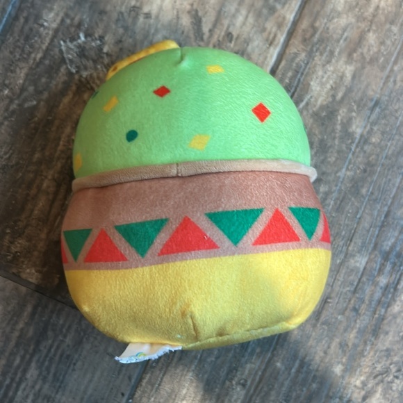 Squishmallow Guacamole - Picture 2 of 2